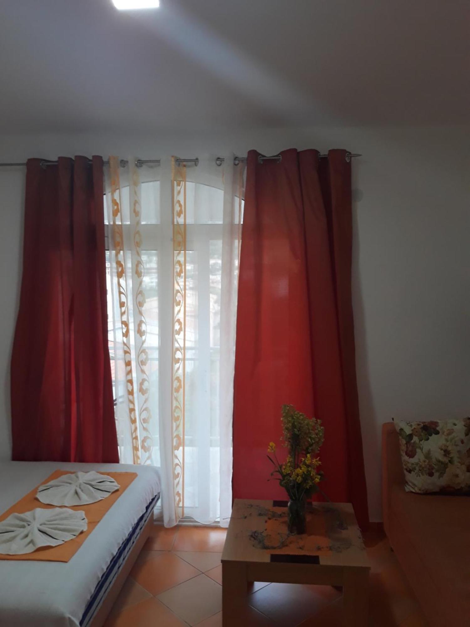 Apartments Aza Dobra Voda Rom bilde
